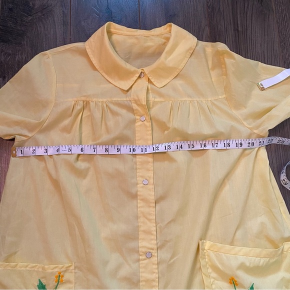 Vintage House Dress handmade with embroidery - Picture 6 of 11